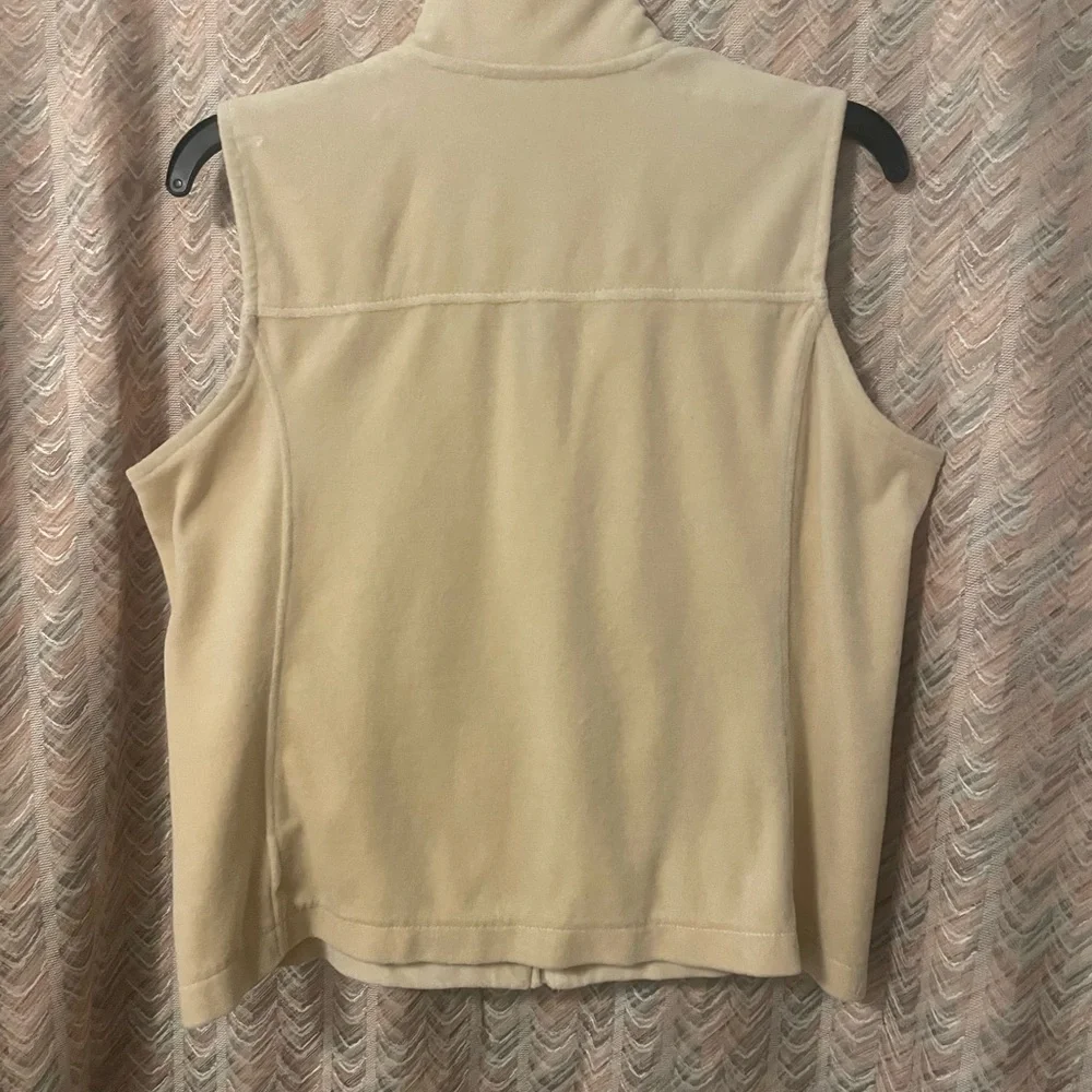 White Stag Cream Sleeveless Zip-Front Vest Size S 4-6 - Picture 4 of 10